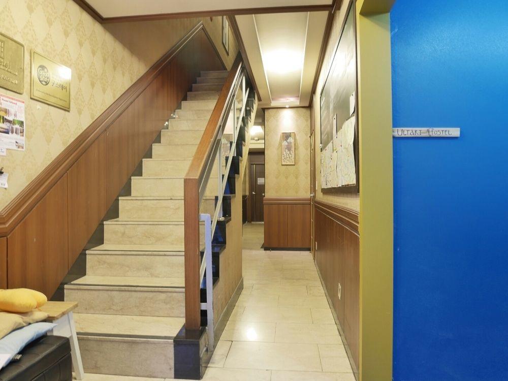 Sinchon Sisters Hostel Seoul Exterior foto